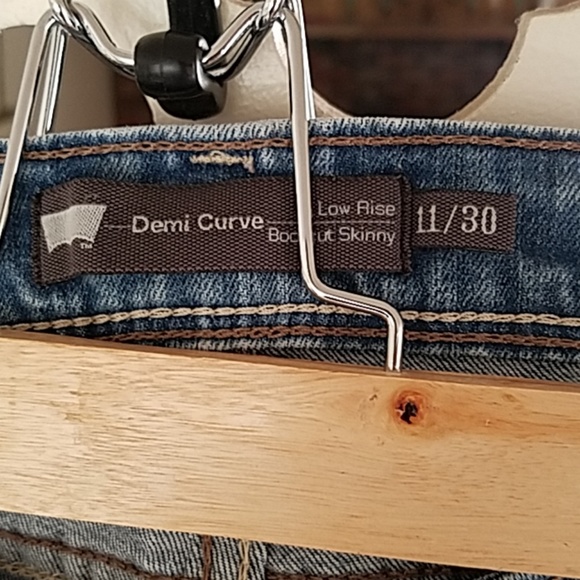 Womens LEVIS - Picture 3 of 3